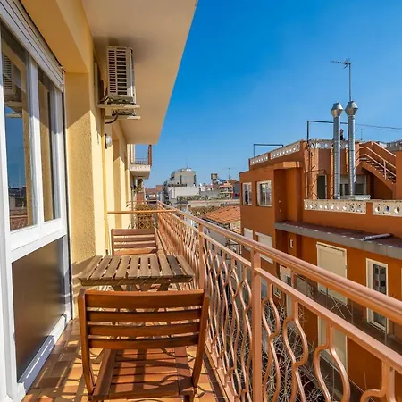 Homeholidaysrentals Elodie Apartment